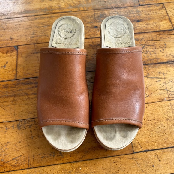 No. 6 Daria Clog mid heel in Caramel, size 38 - Picture 1 of 7